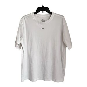 Nike Women’s Classic White Tee